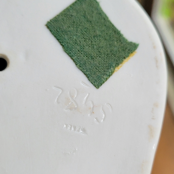 Herend Hungary Handpainted Porcelain Dancing Couple Folk Figurine - Picture 12 of 12